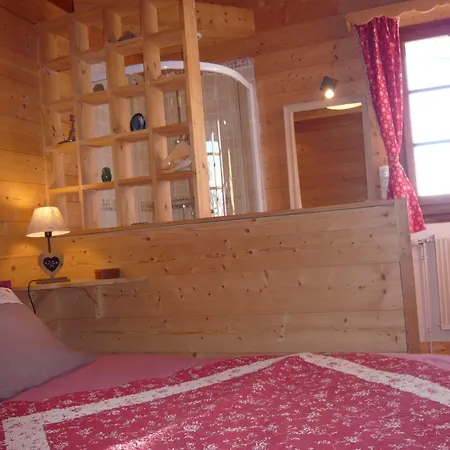 Dans Jardin Et Jacuzzi Saint-Jean-de-Sixt